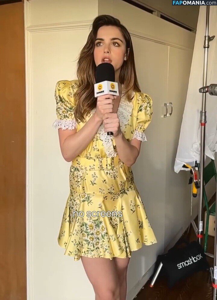 AdventuresSabrina / Kiernan Shipka / kiernanshipka Nu OnlyFans  Photo fuitée #1571