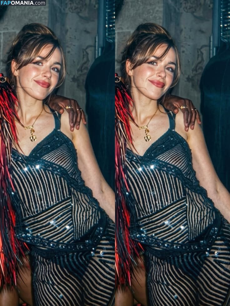 AdventuresSabrina / Kiernan Shipka / kiernanshipka Nu OnlyFans  Photo fuitée #1576