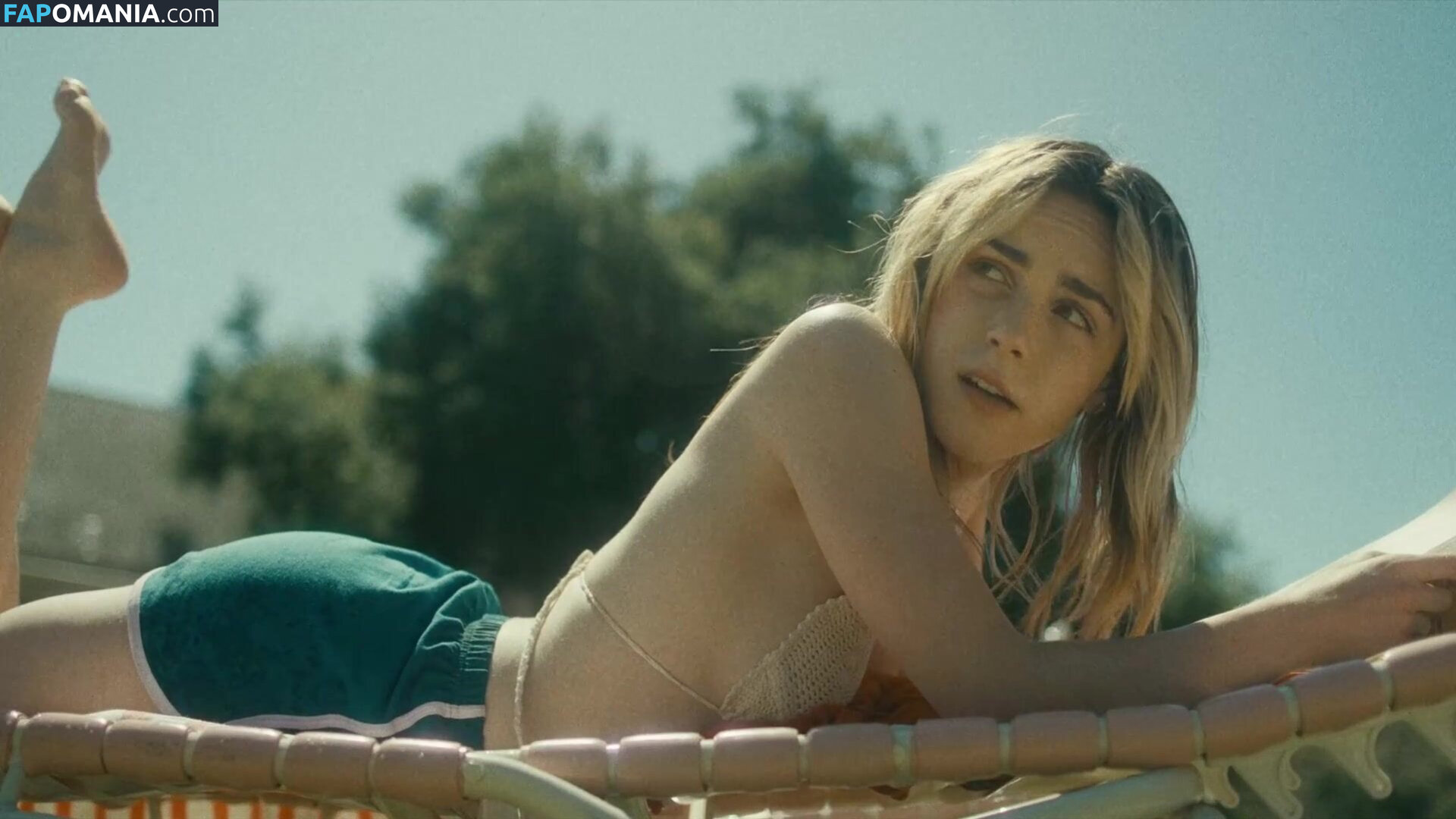 AdventuresSabrina / Kiernan Shipka / kiernanshipka Nu OnlyFans  Photo fuitée #1592