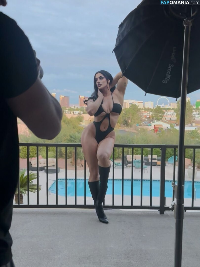 Kiki Vhyce / kikivhyce Nu OnlyFans  Photo fuitée #12