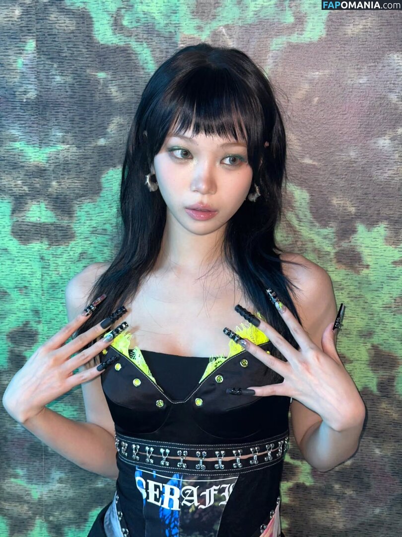 Kim Chaewon / _chaechae_1 / 김채원 Le Sserafim Nu OnlyFans  Photo fuitée #59