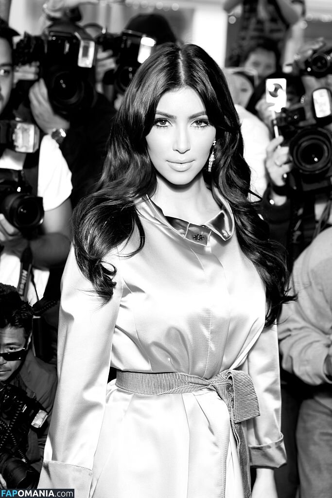 Kim Kardashian / kimkadarshian / kimkardashian Nu OnlyFans  Photo fuitée #53