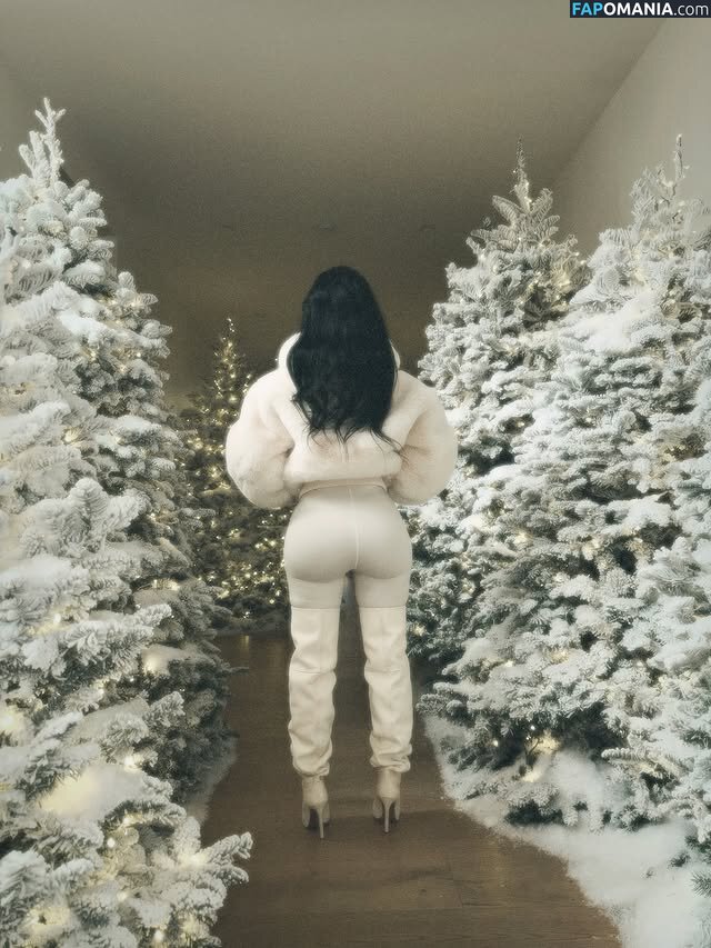 Kim Kardashian / kimkadarshian / kimkardashian Nu OnlyFans  Photo fuitée #68