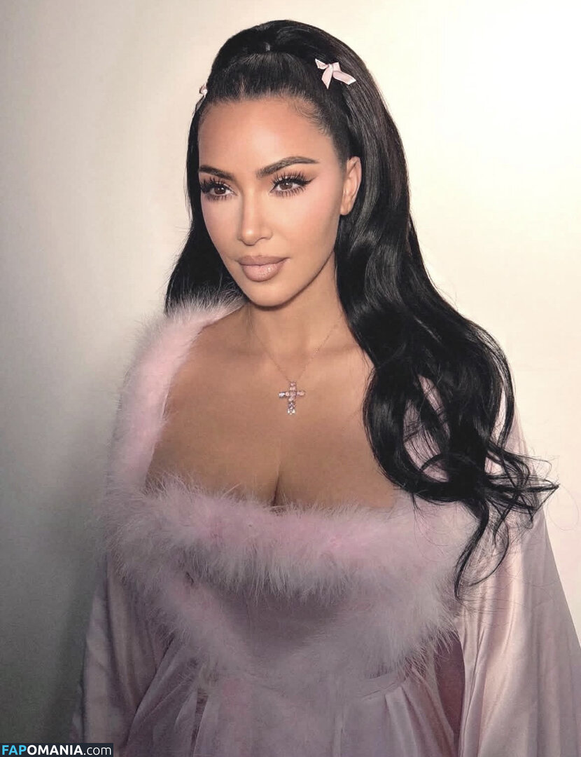 Kim Kardashian / kimkadarshian / kimkardashian Nu OnlyFans  Photo fuitée #126