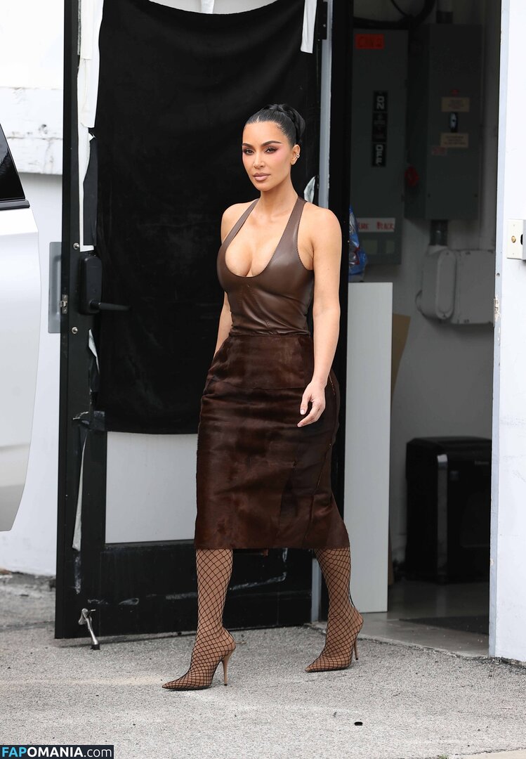 Kim Kardashian / kimkadarshian / kimkardashian Nu OnlyFans  Photo fuitée #146