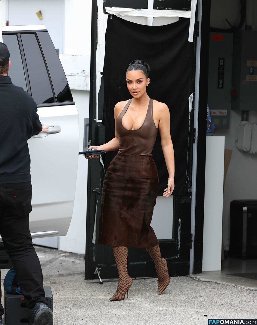 Kim Kardashian / kimkadarshian / kimkardashian Nu OnlyFans  Photo fuitée #152