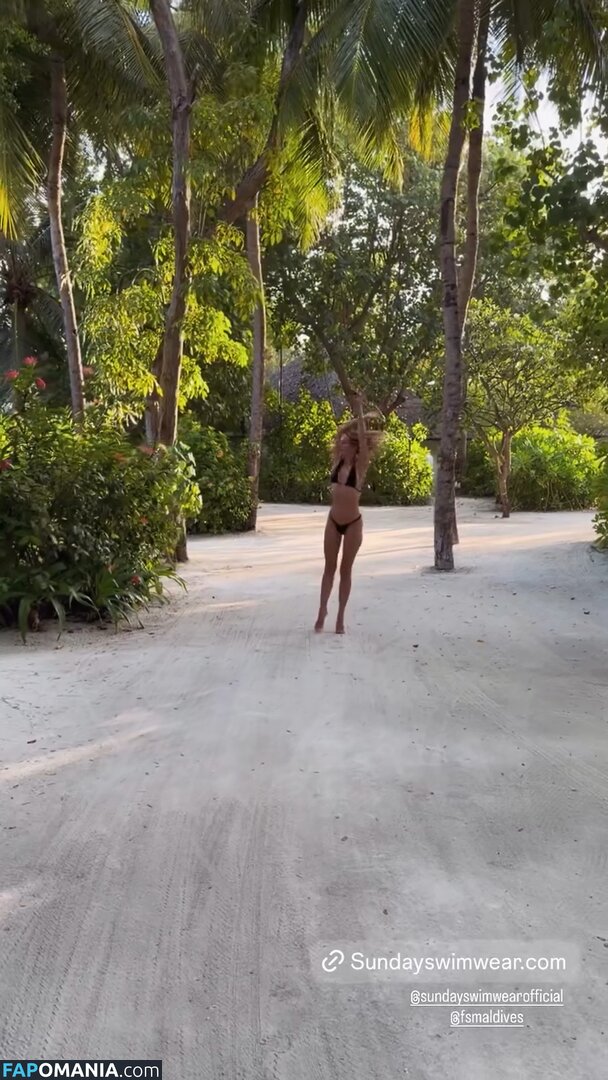 Kimberley Garner / KimberleyLondon / kimberleygarner Nu OnlyFans  Photo fuitée #934