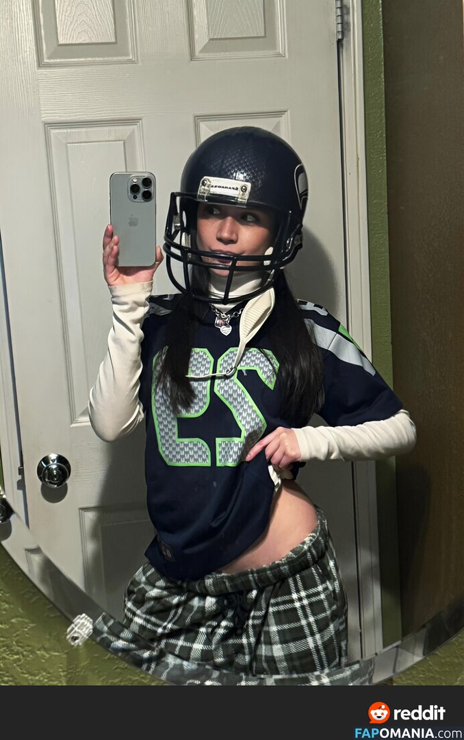 ayowhoischapis / kimbermelendrez Nu OnlyFans  Photo fuitée #3