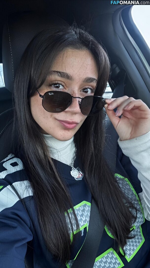 ayowhoischapis / kimbermelendrez Nu OnlyFans  Photo fuitée #4