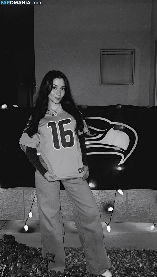 ayowhoischapis / kimbermelendrez Nu OnlyFans  Photo fuitée #9