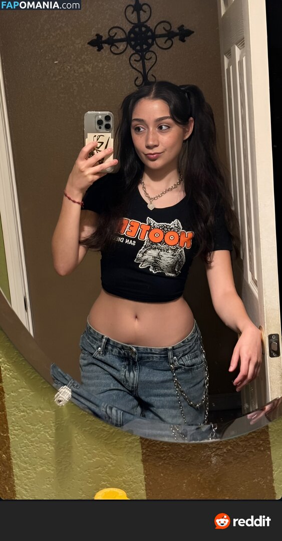 ayowhoischapis / kimbermelendrez Nu OnlyFans  Photo fuitée #15