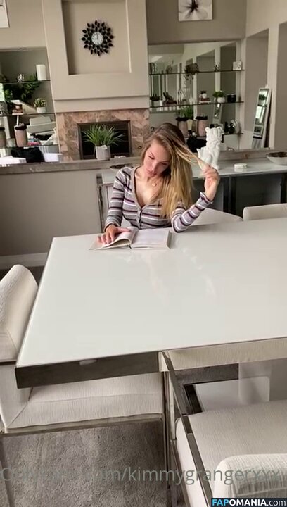 Kimmy Granger / Kimmygrangerxxx / strangerthangranger Nu OnlyFans  Photo fuitée #347