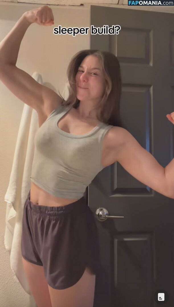 Kira Kosarin / kirakosarin Nu OnlyFans  Photo fuitée #645