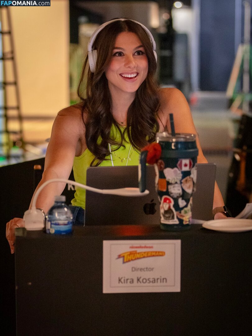 Kira Kosarin / kirakosarin Nu OnlyFans  Photo fuitée #750