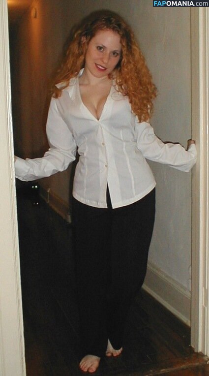 Kira The Little Redhead Nu OnlyFans  Photo fuitée #197