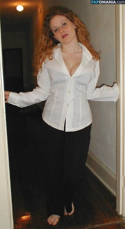 Kira The Little Redhead Nu OnlyFans  Photo fuitée #198