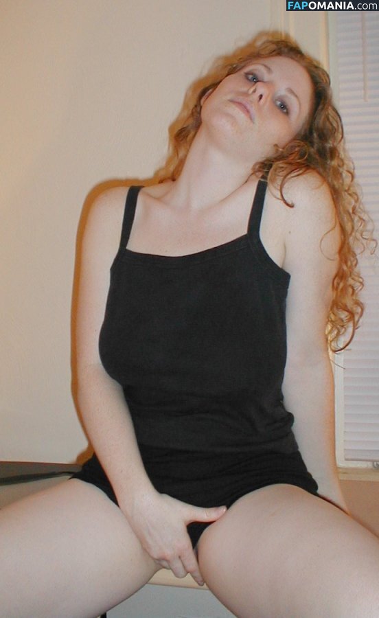 Kira The Little Redhead Nu OnlyFans  Photo fuitée #251