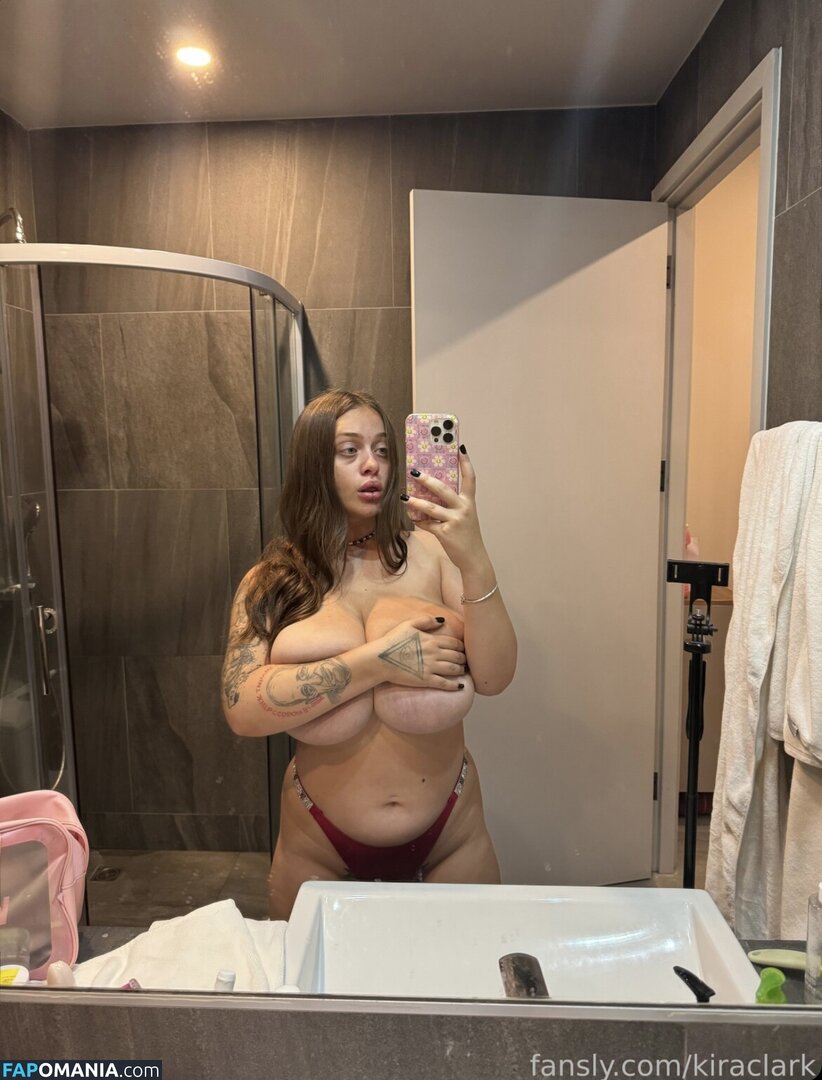 KiraClark / SensitiveBabe / kiraclark_ Nu OnlyFans  Photo fuitée #18