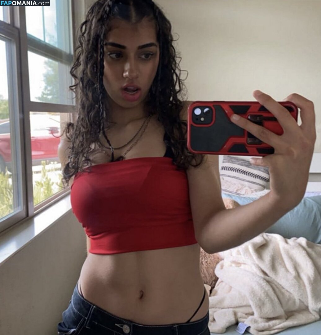 kinnysandhu / kiran sandhu Nu OnlyFans  Photo fuitée #1