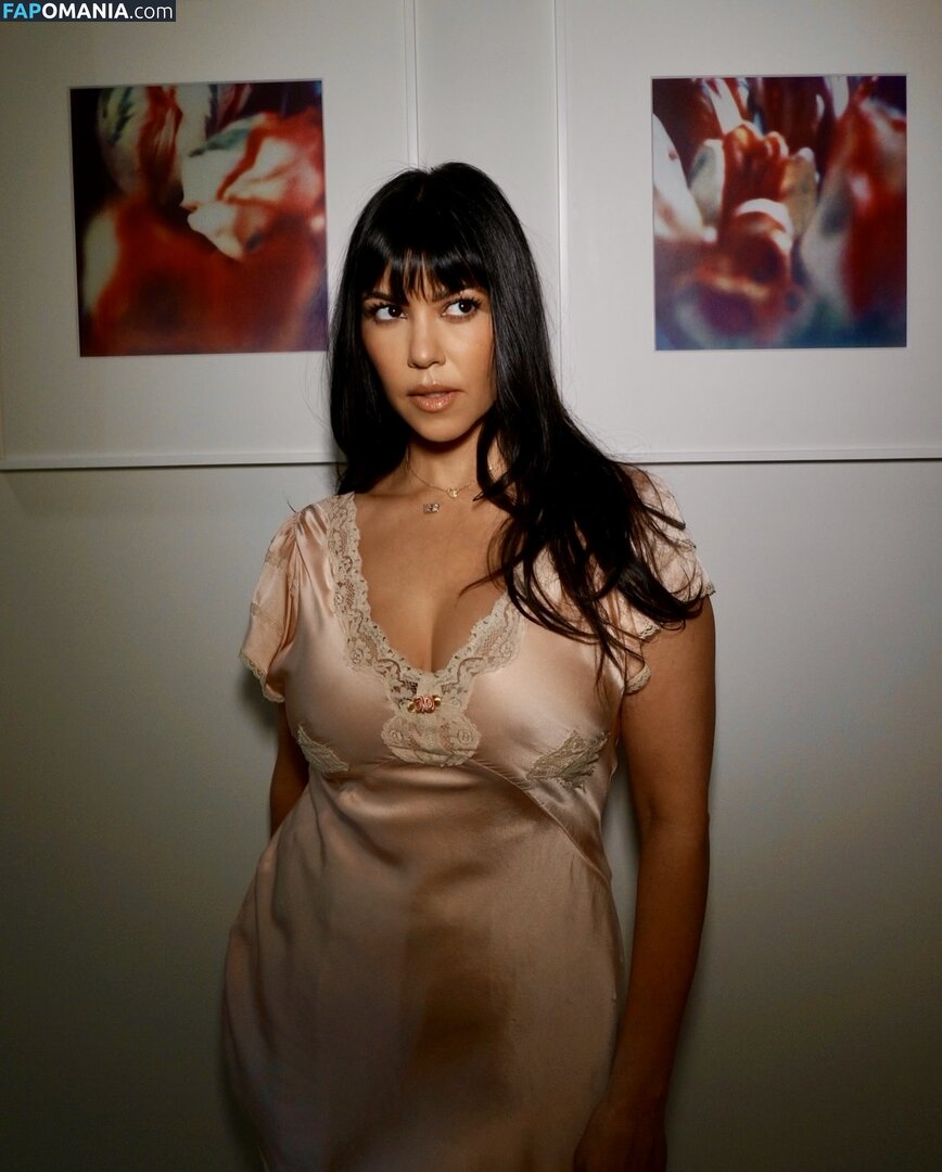 Kourtney Kardashian / kourtneykardash Nu OnlyFans  Photo fuitée #88