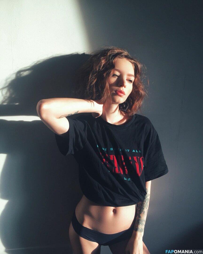 Kriss Drummer / Kristina Rybalchenko / kriss_drummer / user Nu OnlyFans  Photo fuitée #4