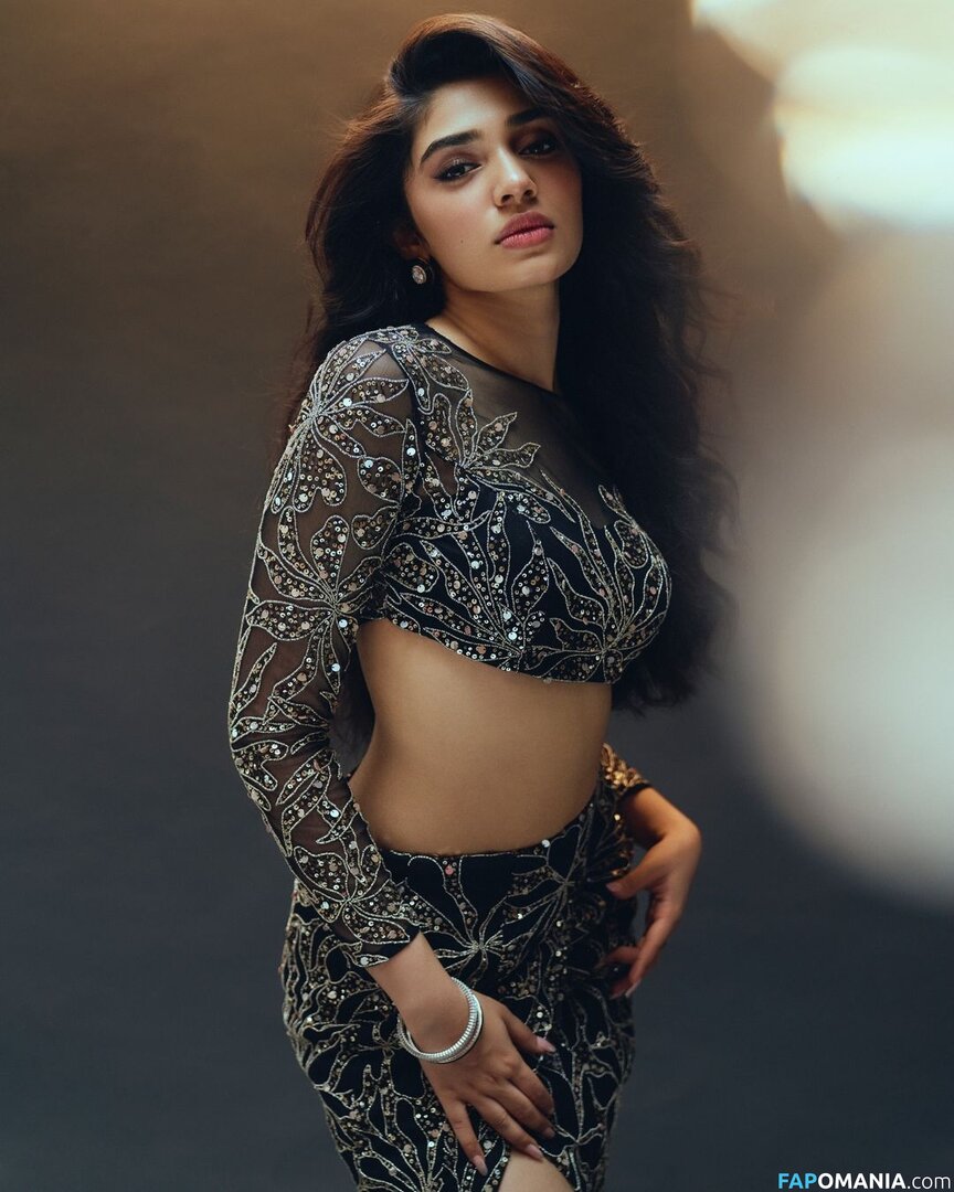 Krithi Shetty Nu OnlyFans  Photo fuitée #2