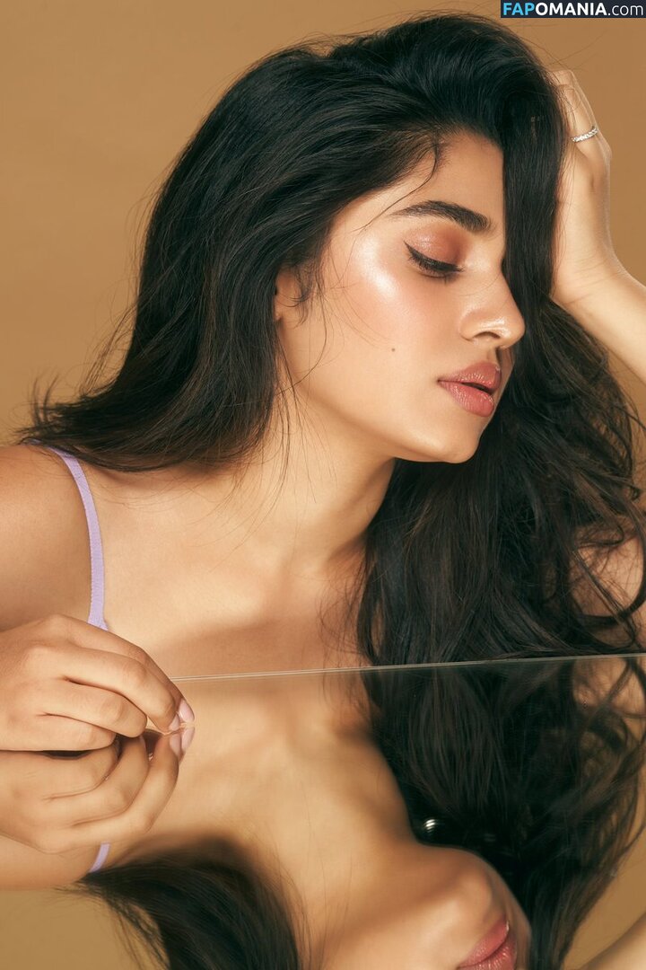 Krithi Shetty Nu OnlyFans  Photo fuitée #8