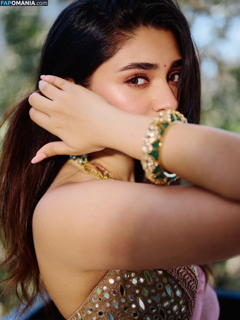 Krithi Shetty Nu OnlyFans  Photo fuitée #17