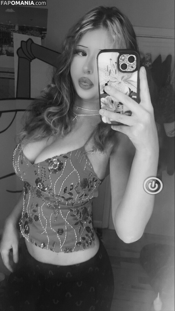 kttygrrlz / lvrrzu / mastershakelvrz Nu OnlyFans  Photo fuitée #1