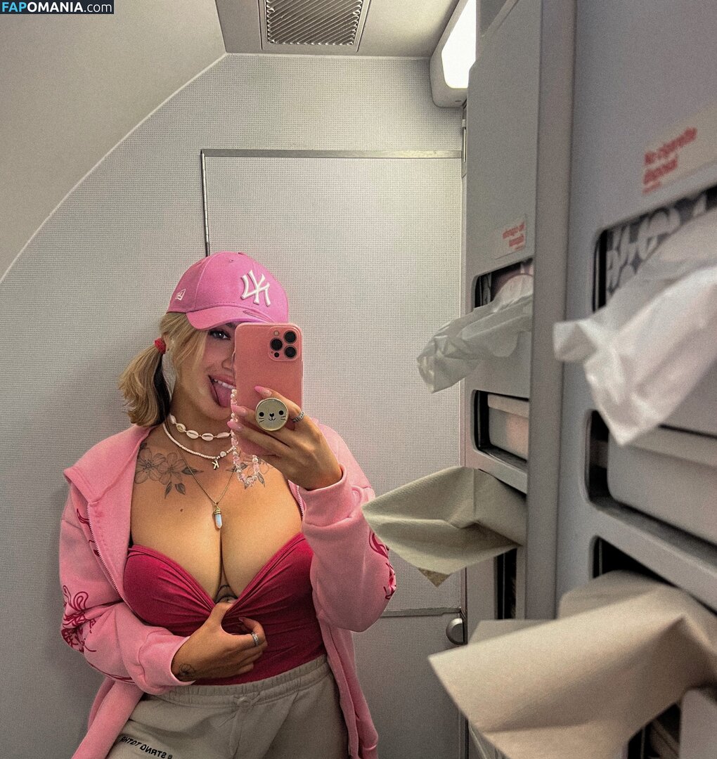 Kunshikitty Nu OnlyFans  Photo fuitée #1