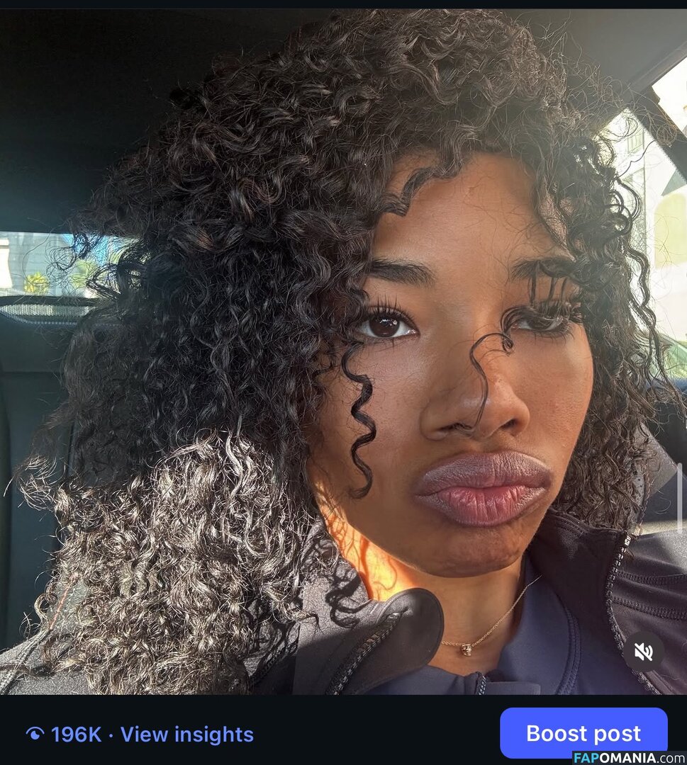 Kyylareneee / kurlykyy / kurrlyyy / kyylarenee Nu OnlyFans  Photo fuitée #1