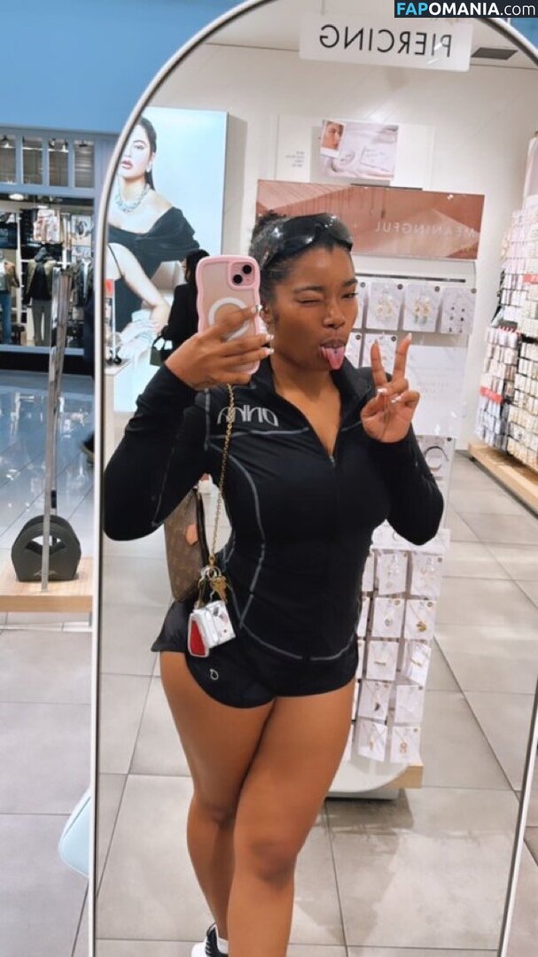 Kyylareneee / kurlykyy / kurrlyyy / kyylarenee Nu OnlyFans  Photo fuitée #8