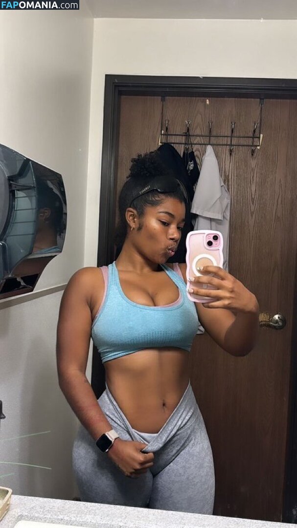 Kyylareneee / kurlykyy / kurrlyyy / kyylarenee Nu OnlyFans  Photo fuitée #14