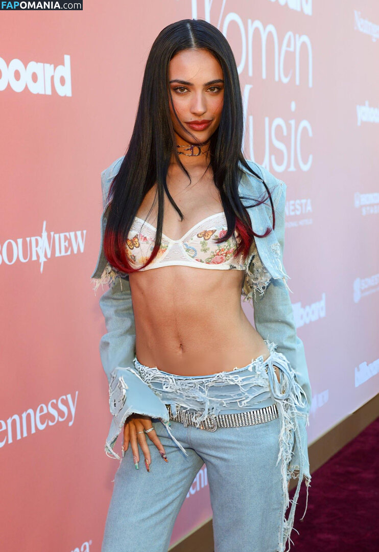 Kylie Cantrall / kyliecantrall Nu OnlyFans  Photo fuitée #8