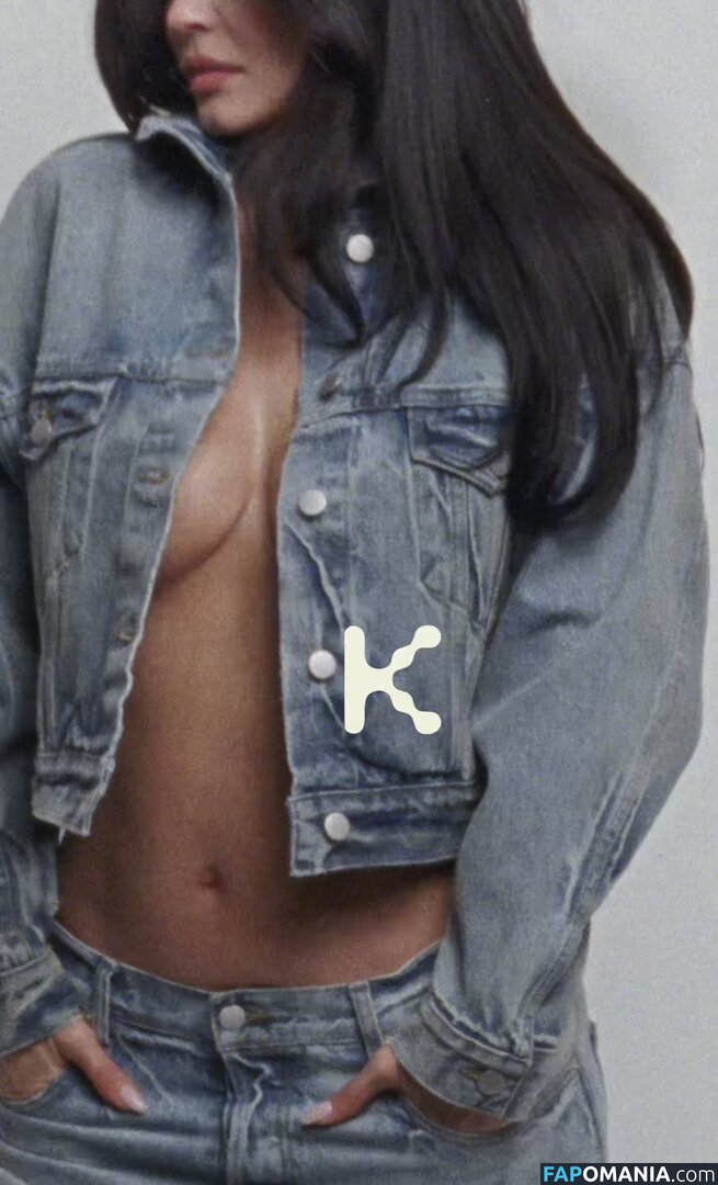 Kylie Jenner / kyliejenner / kyliejenner.2 Nu OnlyFans  Photo fuitée #61