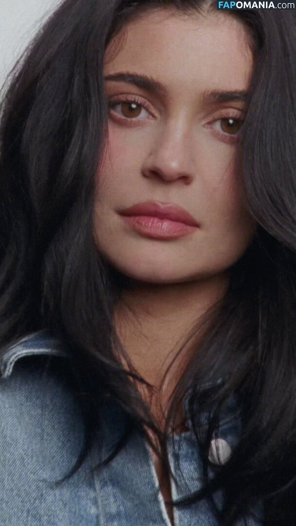 Kylie Jenner / kyliejenner / kyliejenner.2 Nu OnlyFans  Photo fuitée #64
