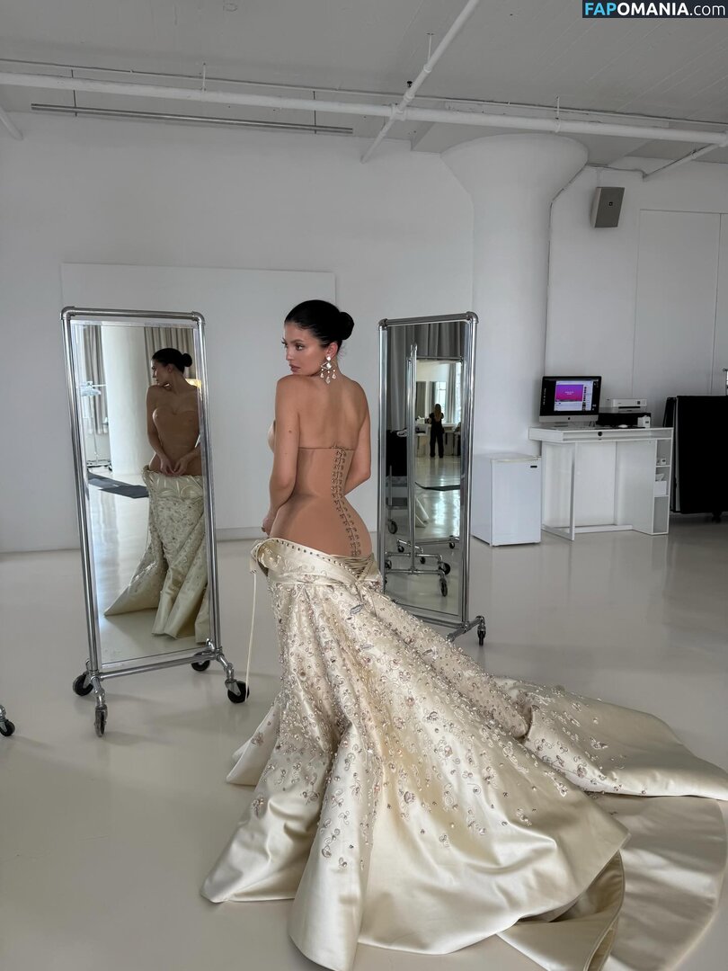 Kylie Jenner / https: / kyliejenner / kyliejenner.2 Nu OnlyFans  Photo fuitée #82