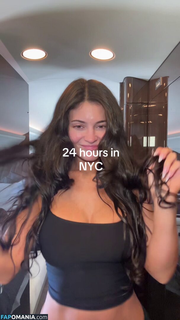 Kylie Jenner / https: / kyliejenner / kyliejenner.2 Nu OnlyFans  Photo fuitée #89