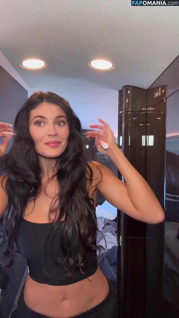 Kylie Jenner / https: / kyliejenner / kyliejenner.2 Nu OnlyFans  Photo fuitée #94