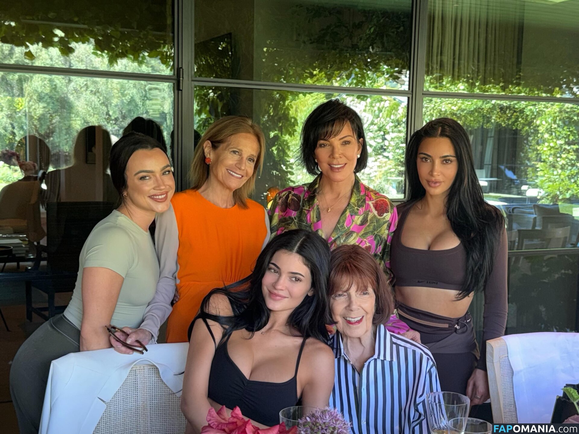 Kylie Jenner / https: / kyliejenner / kyliejenner.2 Nu OnlyFans  Photo fuitée #100
