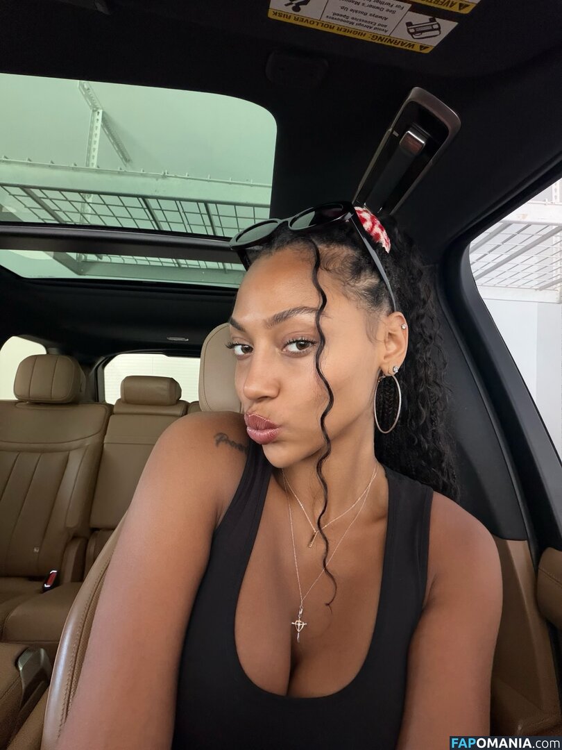 Kysre Rae Gondrezick / kysrerae Nu OnlyFans  Photo fuitée #13