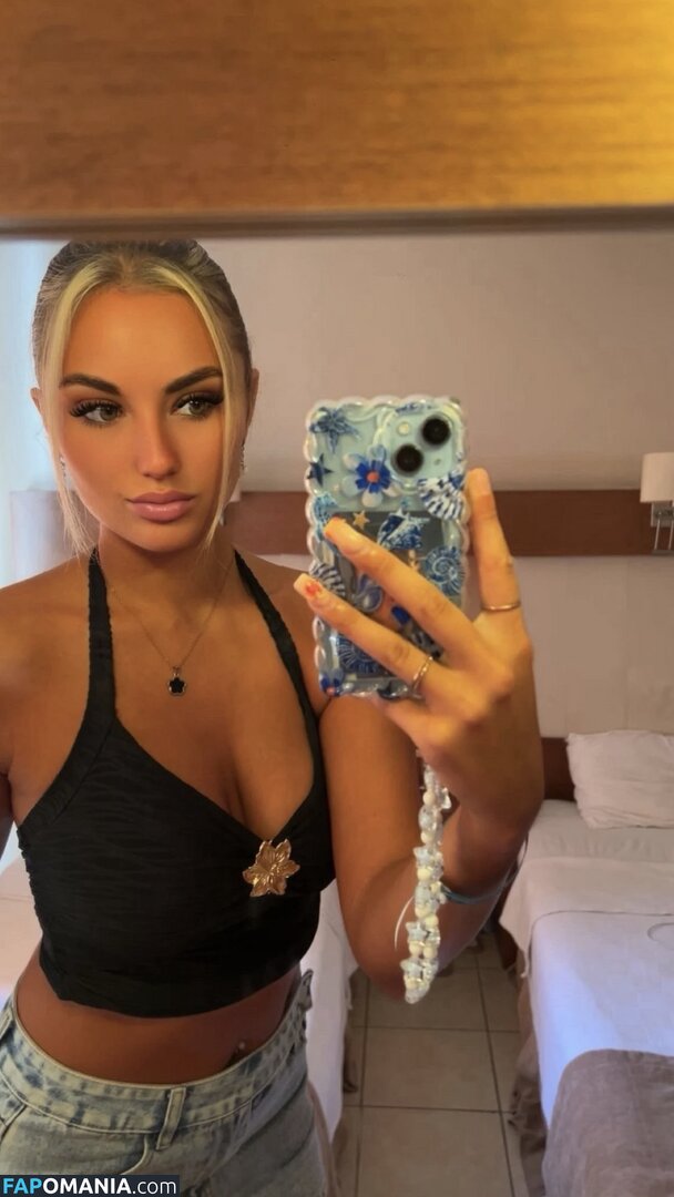 LaceyMilliexoxo / UK Nu OnlyFans  Photo fuitée #6