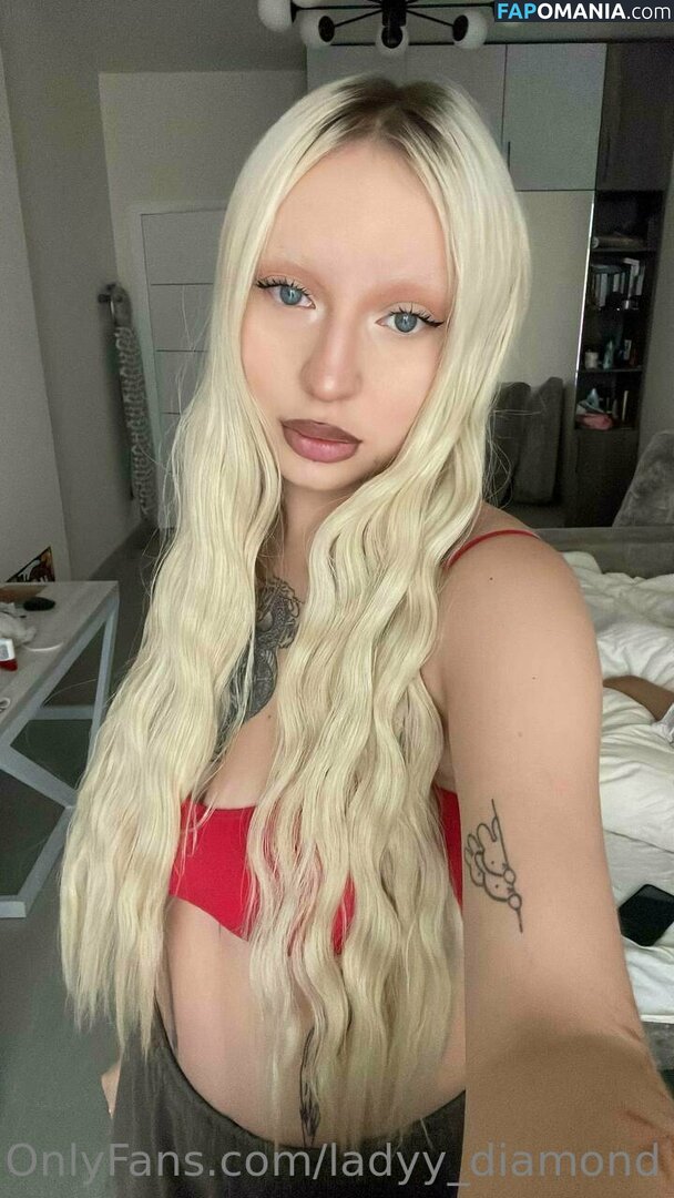 ladyy.diamond / ladyy_diamond Nu OnlyFans  Photo fuitée #5