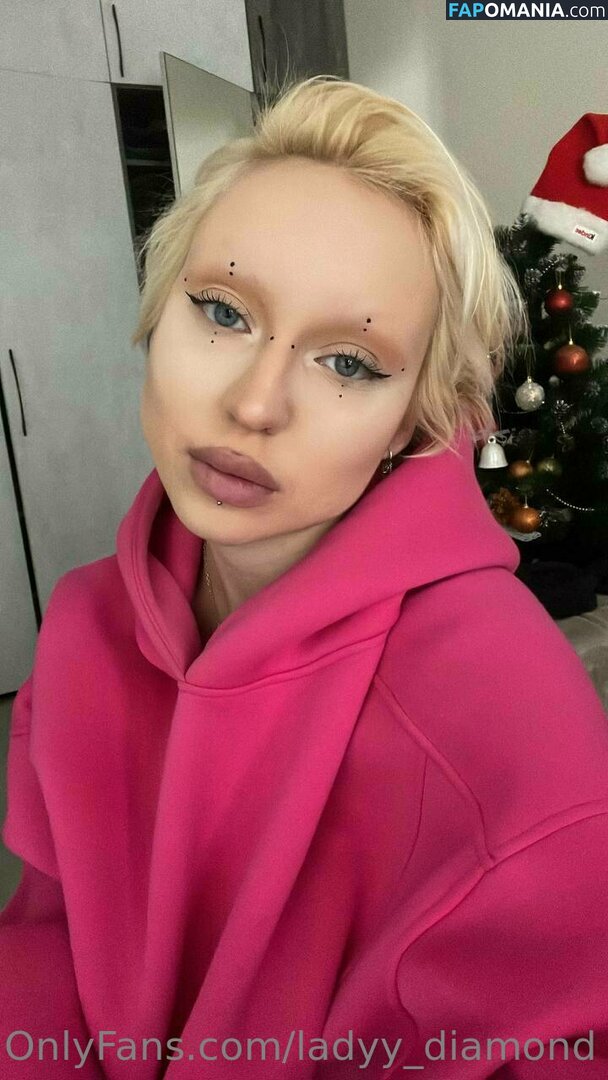 ladyy.diamond / ladyy_diamond Nu OnlyFans  Photo fuitée #29