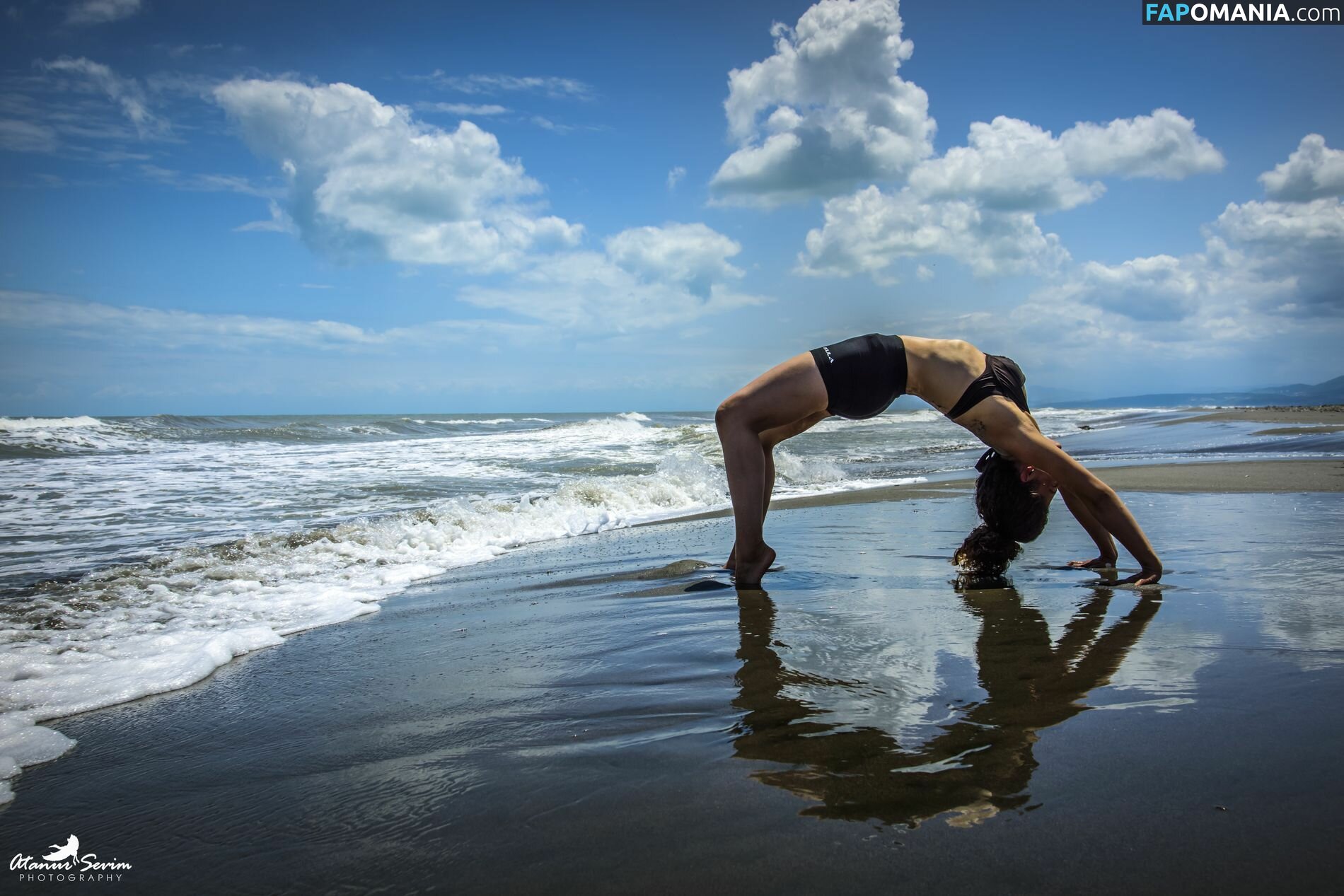 Lale Sezer / Lalesezer88 Nu OnlyFans  Photo fuitée #11