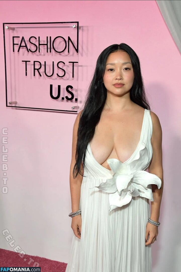 Lana Condor / https: / lanacondor Nu OnlyFans  Photo fuitée #2