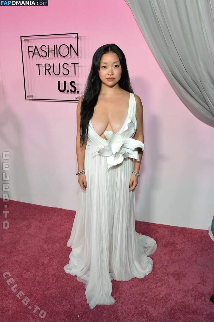 Lana Condor / https: / lanacondor Nu OnlyFans  Photo fuitée #3