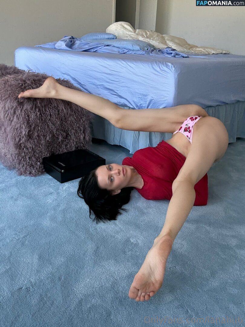 Lana Rhoades / barstoolsports / lanarhoades / subscribe2lana Nu OnlyFans  Photo fuitée #2
