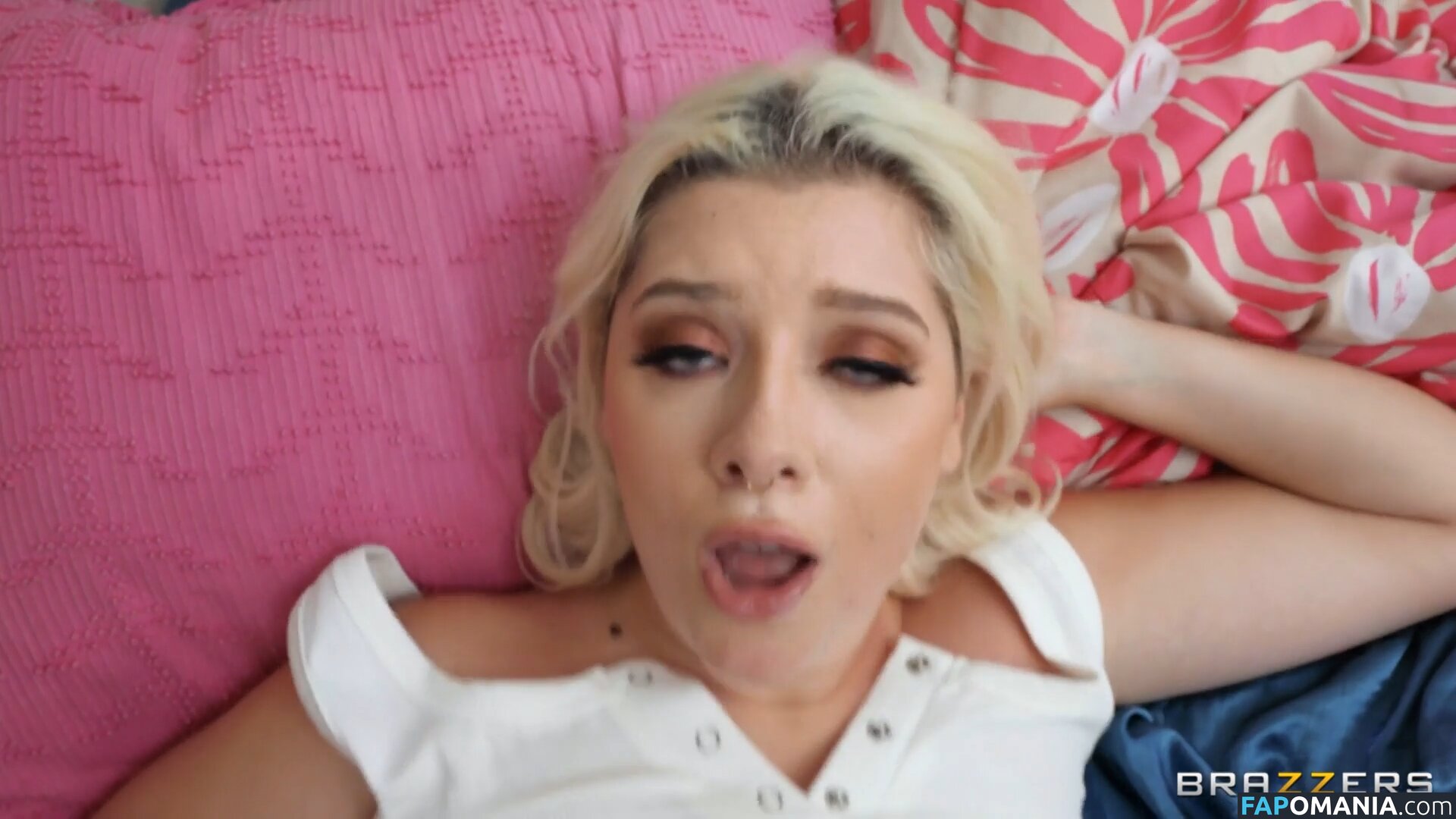 Lana Wolf / LanaWolfXXX / https: / lanawolf / lanawolfuk Nu OnlyFans  Photo fuitée #17