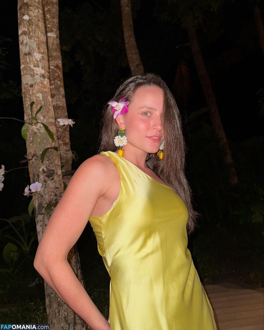 Larissa Manoela / https: / larimanoela / larissamanoela Nu OnlyFans  Photo fuitée #684